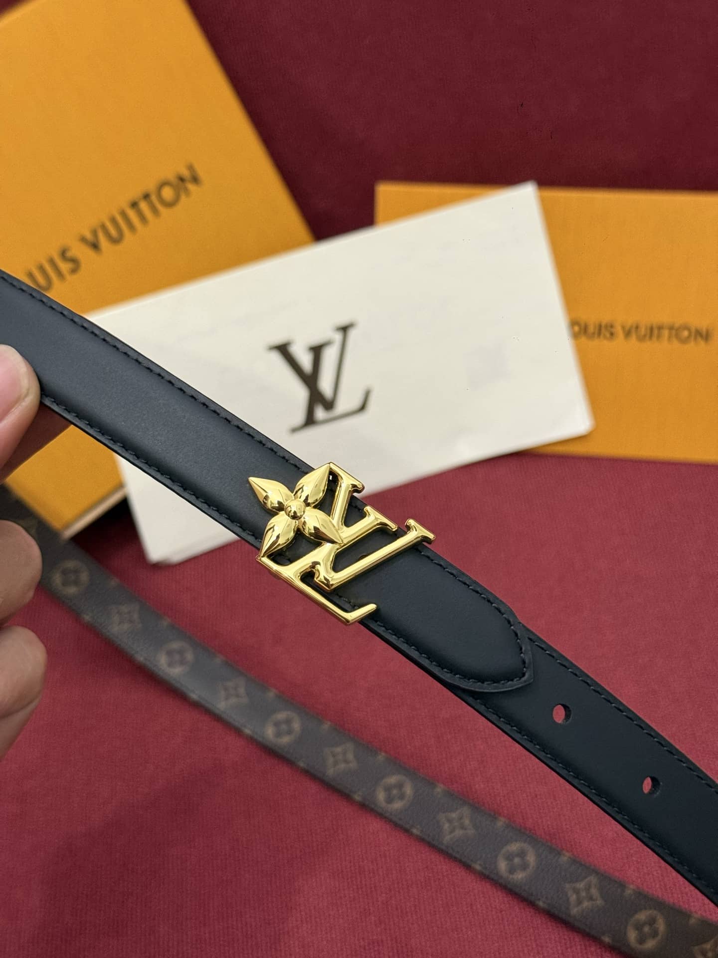LV Belt-012
